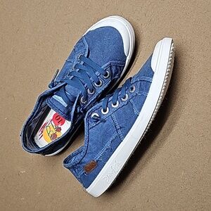 Blowfish Malibu superfoam blue denim sneakers size 10